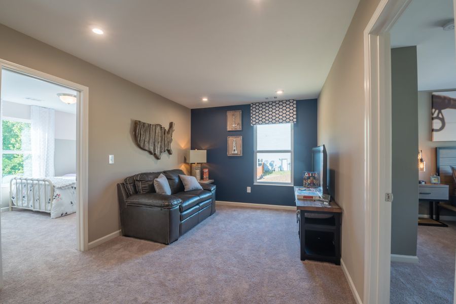 Representative furnished interior of a home built from the Cumberland by Fischer Homes in Bridle Run, Louisville (Image 18).