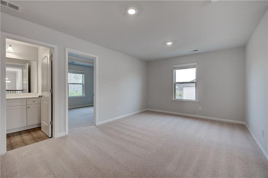 Spacious, unfurnished interior of a new home in Adagio, Dacula (Image 16).