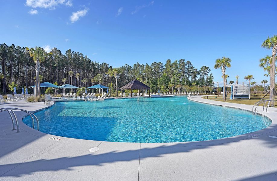Community amenities in , Summerville (Image 34).
