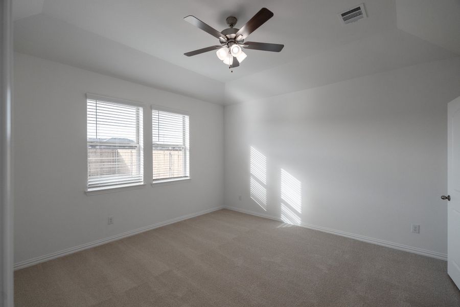 Spacious, unfurnished interior of a new home in Stark Farms, Denton (Image 23). Spacious, unfurnished interior of a new home in Stark Farms, Denton (Image 23).