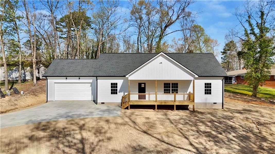 Exterior details and patio area of a home in , Calhoun (Image 3).