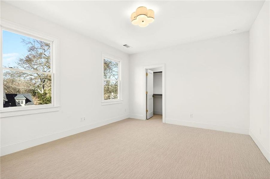 Spacious, unfurnished interior of a new home in , Roswell (Image 56).