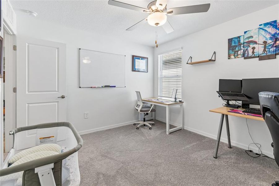 Furnished interior view inside a new home in , Land O' Lakes (Image 38).