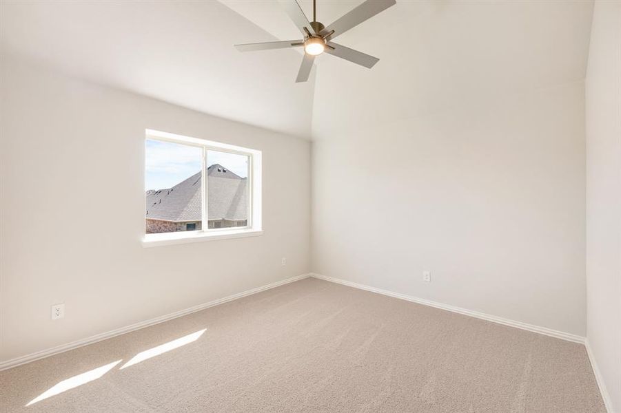Spacious, unfurnished interior of a new home in Sunset Ridge, Alvarado (Image 22).