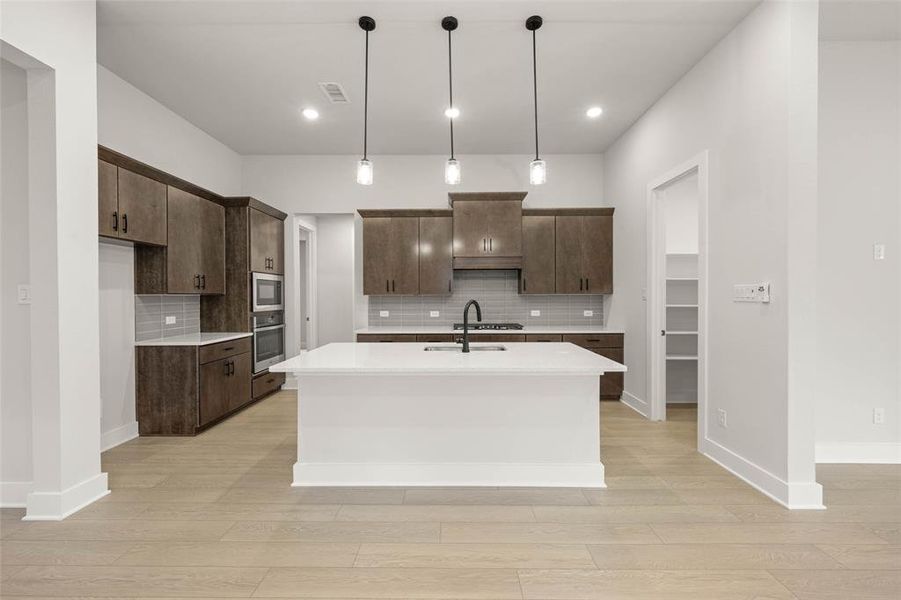 2219 Shady Elm- Kitchen-2 2219 Shady Elm- Kitchen-2