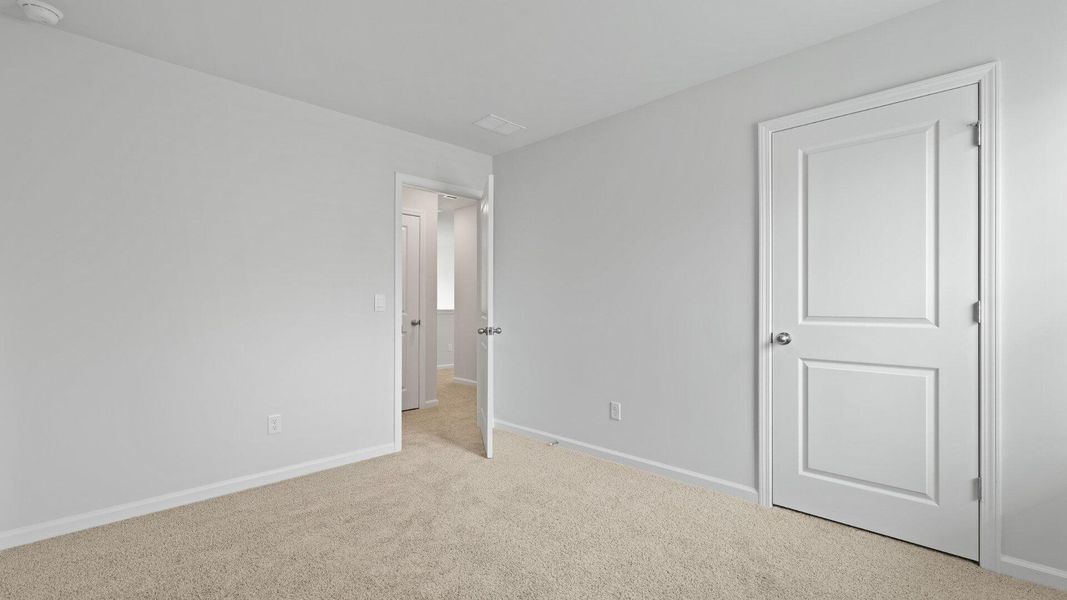 Spacious, unfurnished interior of a new home in Pineview North, Summerville (Image 30).
