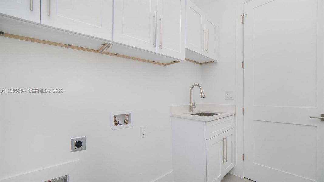 Image 50 of a home in .