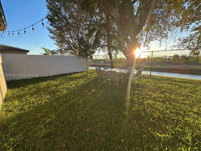 Image 7 of a home in Beacon at Galiano Pointe.