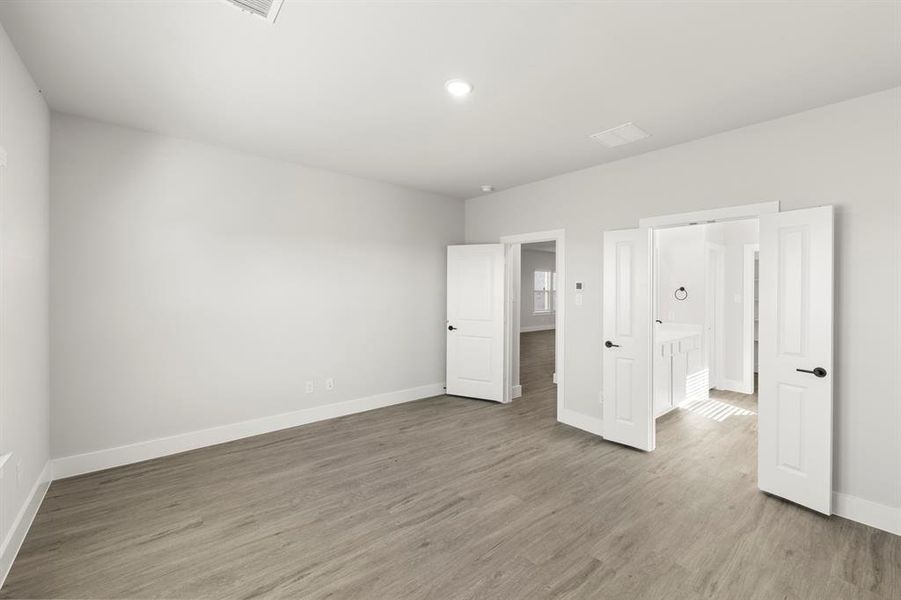 15. 705 Valley Pines - Primary (2) 15. 705 Valley Pines - Primary (2)