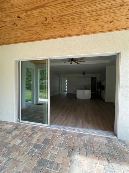 Exterior details and patio area of a home in , Eustis (Image 38).