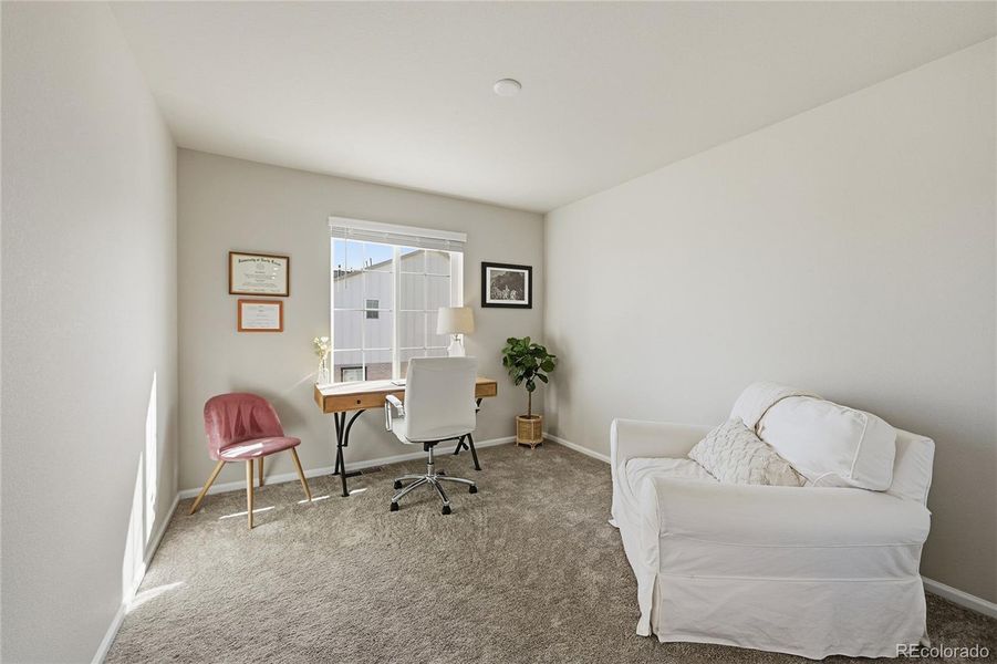 Upstairs bedroom (1)