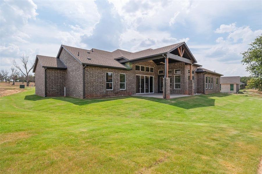 Exterior details and patio area of a home in Pecan Plantation, Granbury (Image 26). Exterior details and patio area of a home in Pecan Plantation, Granbury (Image 26).