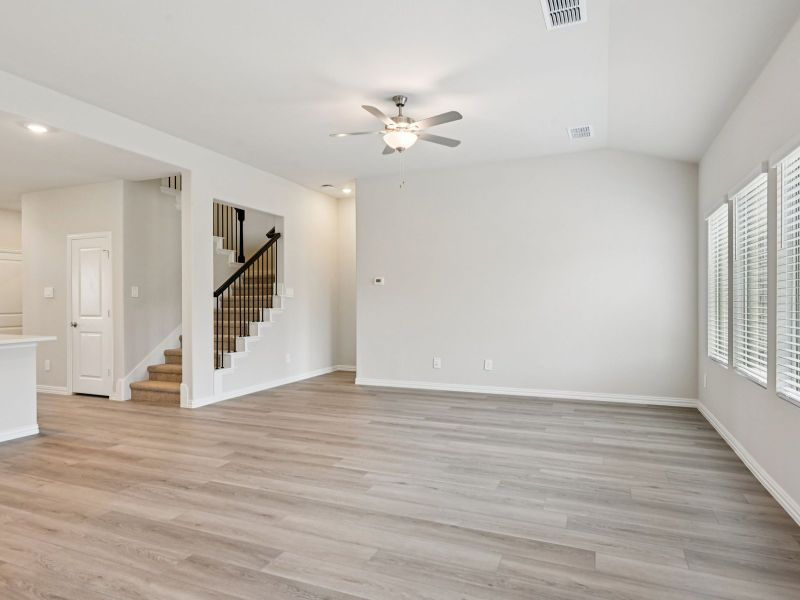 Spacious, unfurnished interior of a new home in Parks at Foster Crossing - Signature Series, Anna (Image 9). Spacious, unfurnished interior of a new home in Parks at Foster Crossing - Signature Series, Anna (Image 9).