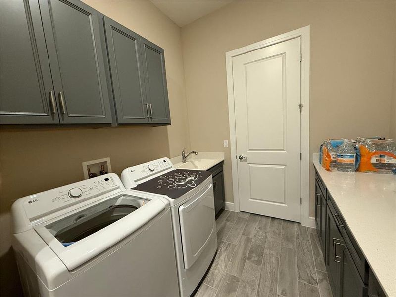 Furnished interior view inside a new home in , Montverde (Image 27). Furnished interior view inside a new home in , Montverde (Image 27).