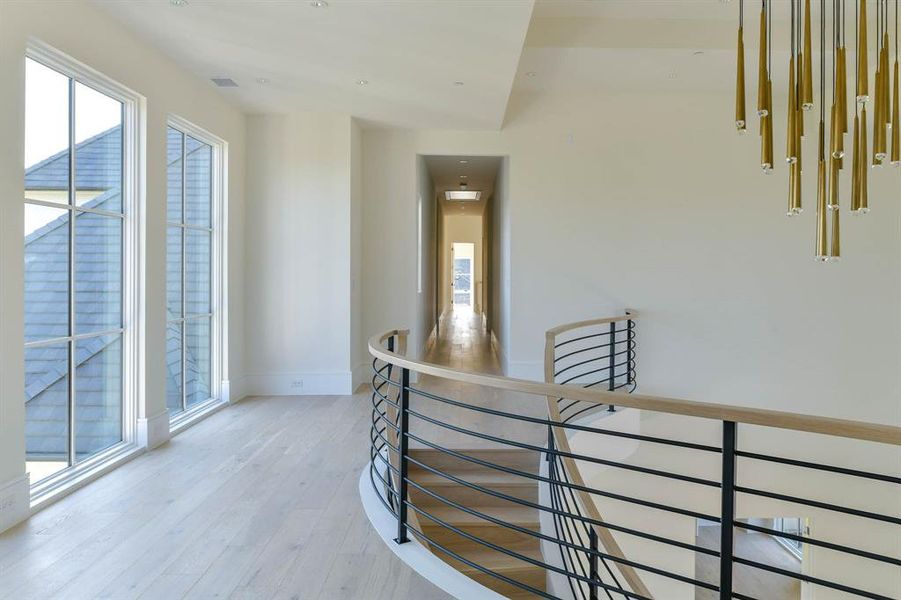 Upstairs Entry Foyer