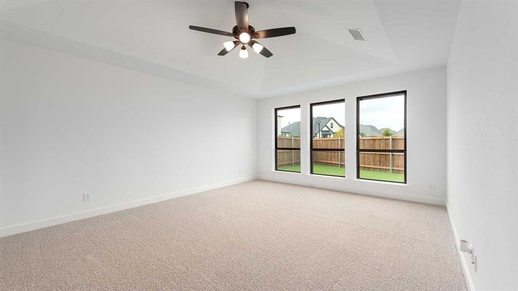 Spacious, unfurnished interior of a new home in The Lakes Of Somercrest 60', Midlothian (Image 18). Spacious, unfurnished interior of a new home in The Lakes Of Somercrest 60', Midlothian (Image 18).
