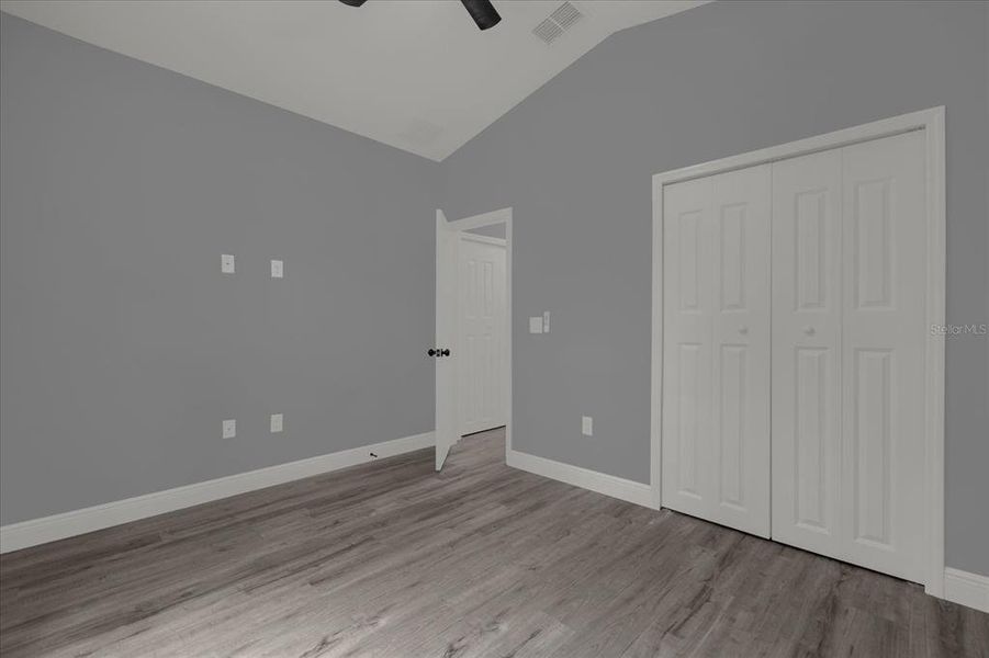 Spacious, unfurnished interior of a new home in , Deland (Image 25).