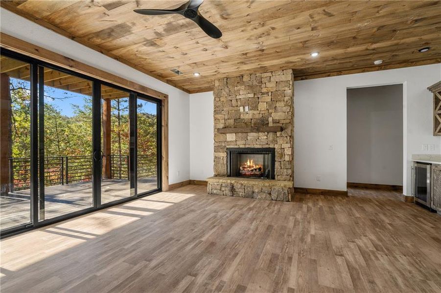 Spacious, unfurnished interior of a new home in , Mineral Bluff (Image 37).