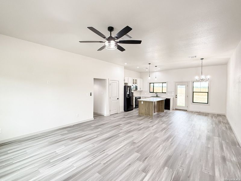 Spacious, unfurnished interior of a new home in , Devine (Image 19).