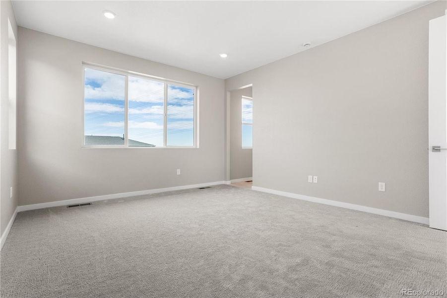 Spacious, unfurnished interior of a new home in Tribute at Lyric, Lone Tree (Image 43). Spacious, unfurnished interior of a new home in Tribute at Lyric, Lone Tree (Image 43).