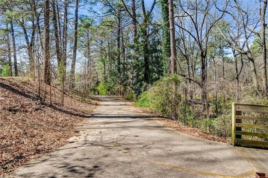 Natural landscape and outdoor views near  in Atlanta (Image 29).