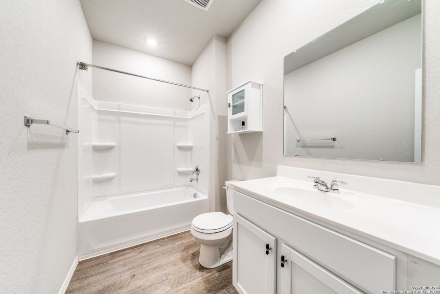 Furnished interior view inside a new home in Legend Pond, New Braunfels (Image 9).