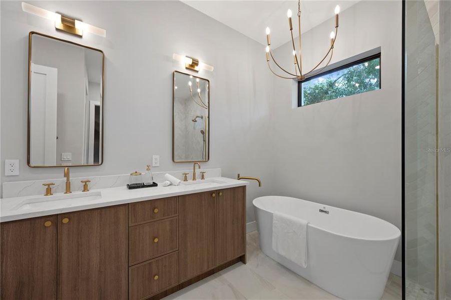 Furnished interior view inside a new home in , Winter Park (Image 20).