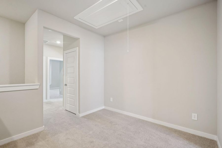 Spacious, unfurnished interior of a new home in Kemah Crossing - City Series, Kemah (Image 26). Spacious, unfurnished interior of a new home in Kemah Crossing - City Series, Kemah (Image 26).