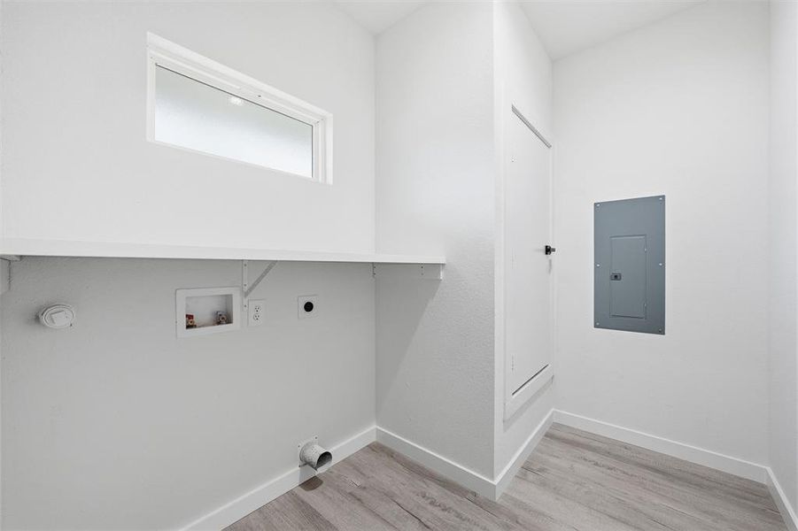 Spacious, unfurnished interior of a new home in , Waco (Image 12).