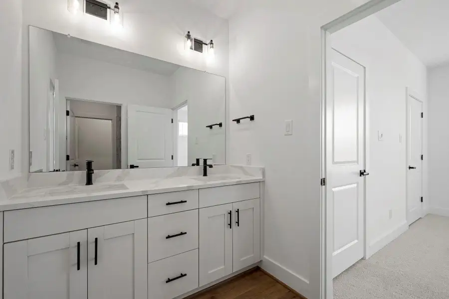 Furnished interior view inside a new home in Hallimore Ranch, Rosenberg (Image 15).