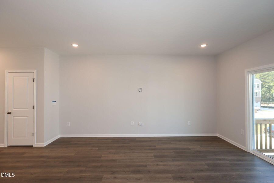 3772595_50060 3772595_50060