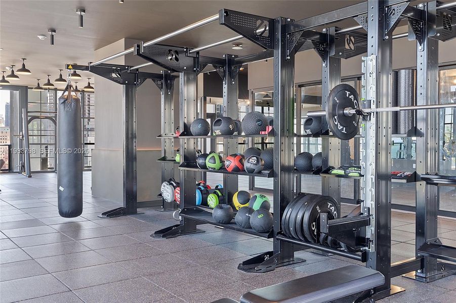 Community amenities in , Miami (Image 43).