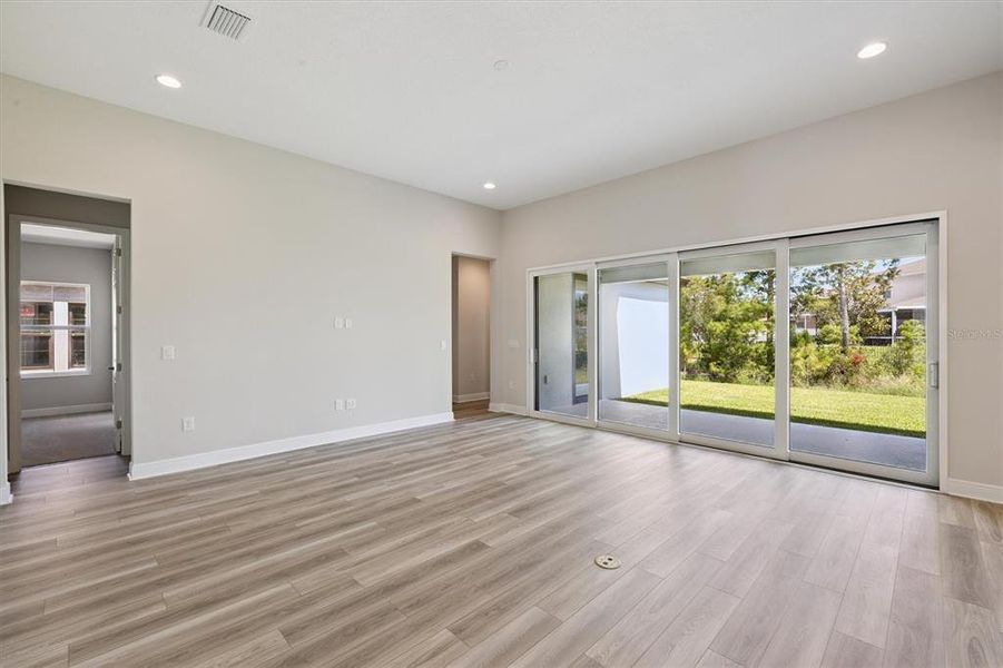Spacious, unfurnished interior of a new home in Caldera, Spring Hill (Image 15). Spacious, unfurnished interior of a new home in Caldera, Spring Hill (Image 15).