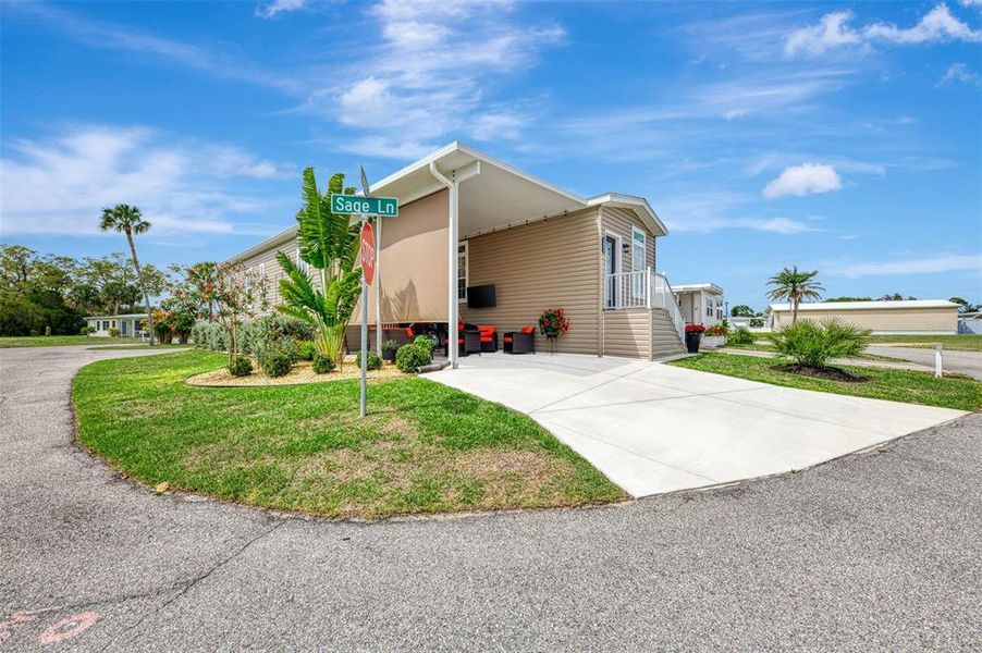 Community amenities in , North Port (Image 42).