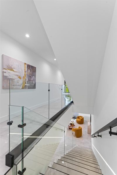 Spacious, unfurnished interior of a new home in , Fort Lauderdale (Image 18).