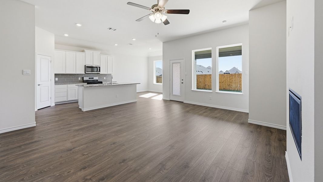 Spacious, unfurnished interior of a new home in Madera, Royse City (Image 13). Spacious, unfurnished interior of a new home in Madera, Royse City (Image 13).