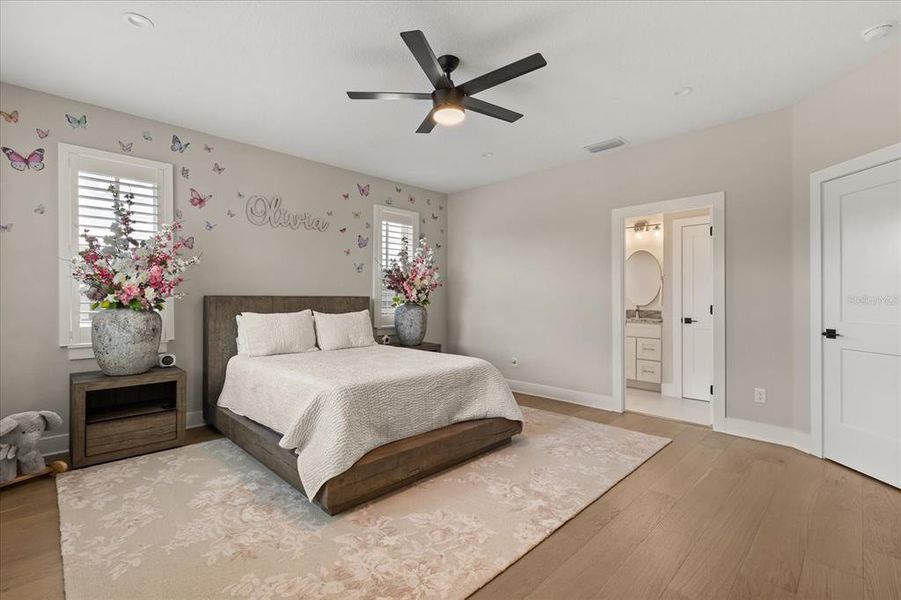 Furnished interior view inside a new home in , Winter Park (Image 13).