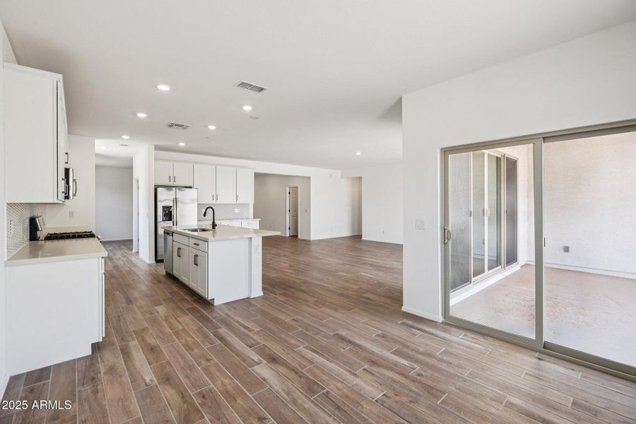 9-web-or-mls-W Cansados Rd-S2408-009