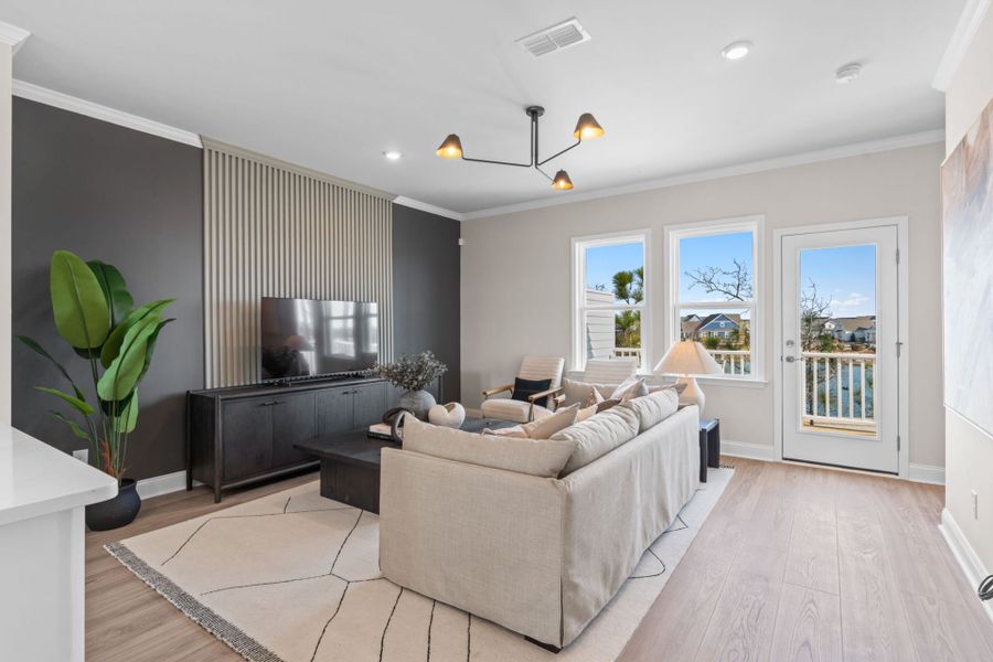 Representative furnished interior of a home built from the Joliet by Pulte Homes in Lakeside Townes at Riverlights, Wilmington (Image 41).