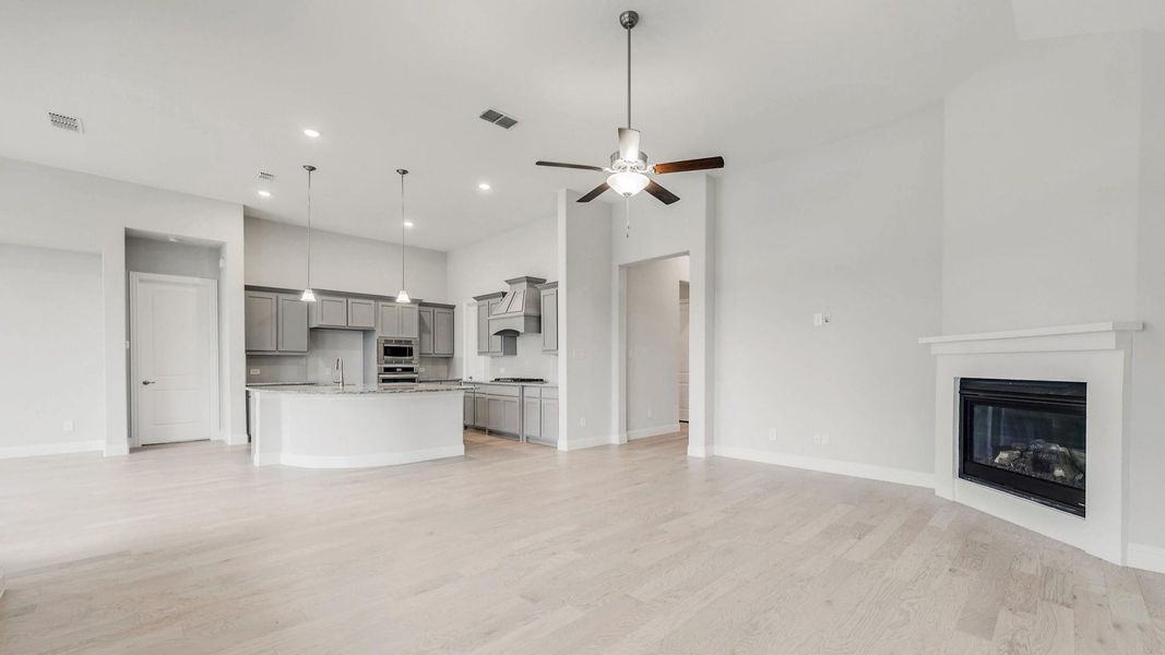 Similar home photos of similar floorplans, not pictures of actual home. Similar home photos of similar floorplans, not pictures of actual home.