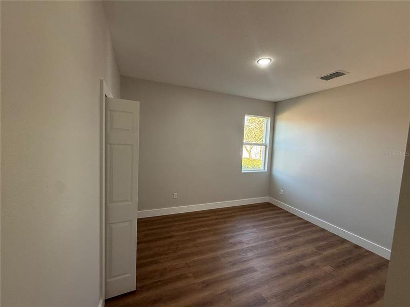 Spacious, unfurnished interior of a new home in , Holiday (Image 8).