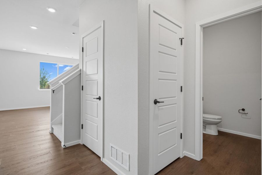Spacious, unfurnished interior of a new home in Murata Farms, Fort Lupton (Image 11). Spacious, unfurnished interior of a new home in Murata Farms, Fort Lupton (Image 11).
