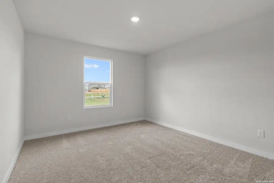 Spacious, unfurnished interior of a new home in Applewhite Meadows, San Antonio (Image 33).