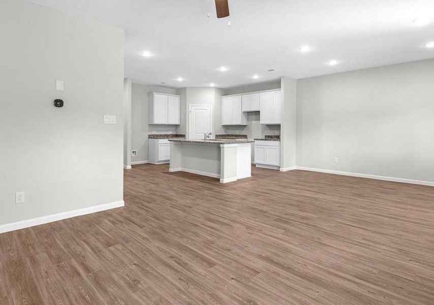 Spacious, unfurnished interior of a new home in Granger Pines, Conroe (Image 12). Spacious, unfurnished interior of a new home in Granger Pines, Conroe (Image 12).