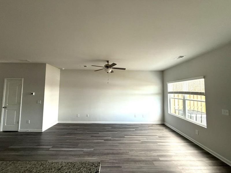 Spacious, unfurnished interior of a new home in , Calhoun (Image 8).
