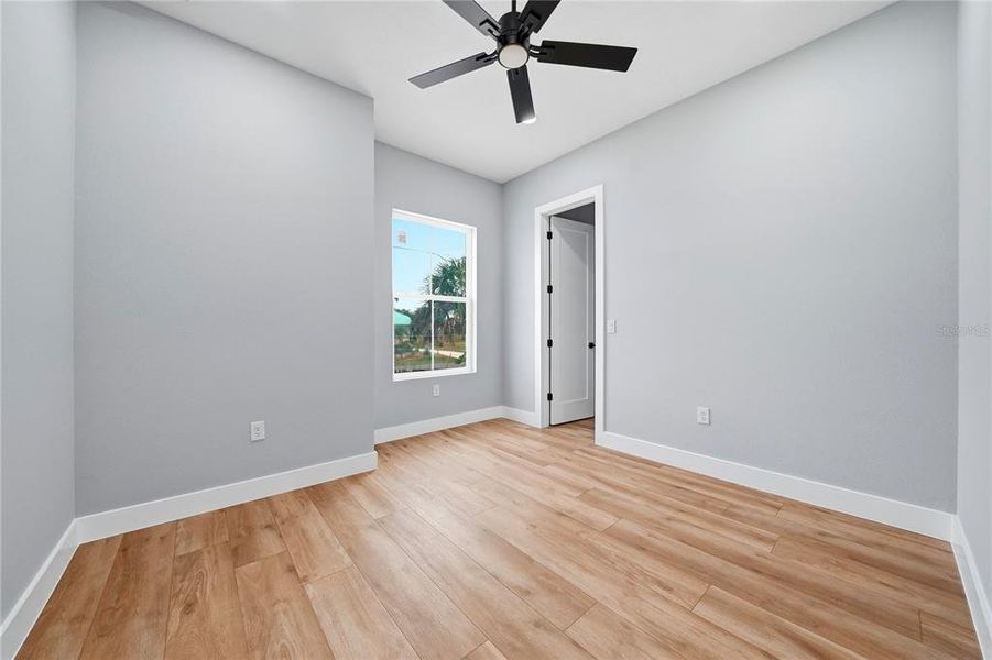 Spacious, unfurnished interior of a new home in , Punta Gorda (Image 18).