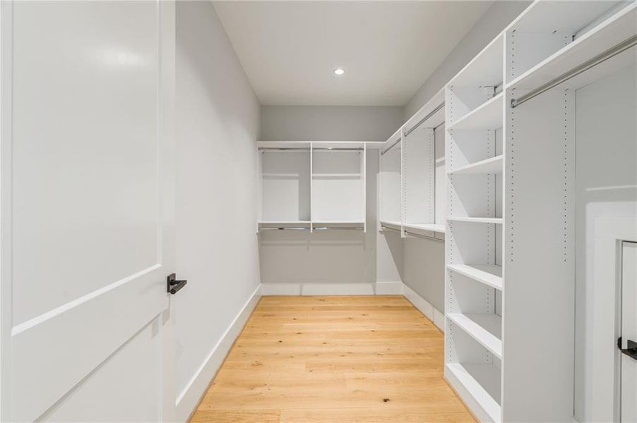 Spacious, unfurnished interior of a new home in , Atlanta (Image 65). Spacious, unfurnished interior of a new home in , Atlanta (Image 65).