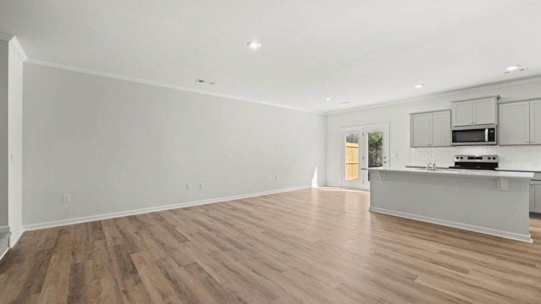 Spacious, unfurnished interior of a new home in Falcon Landing, Gainesville (Image 22).