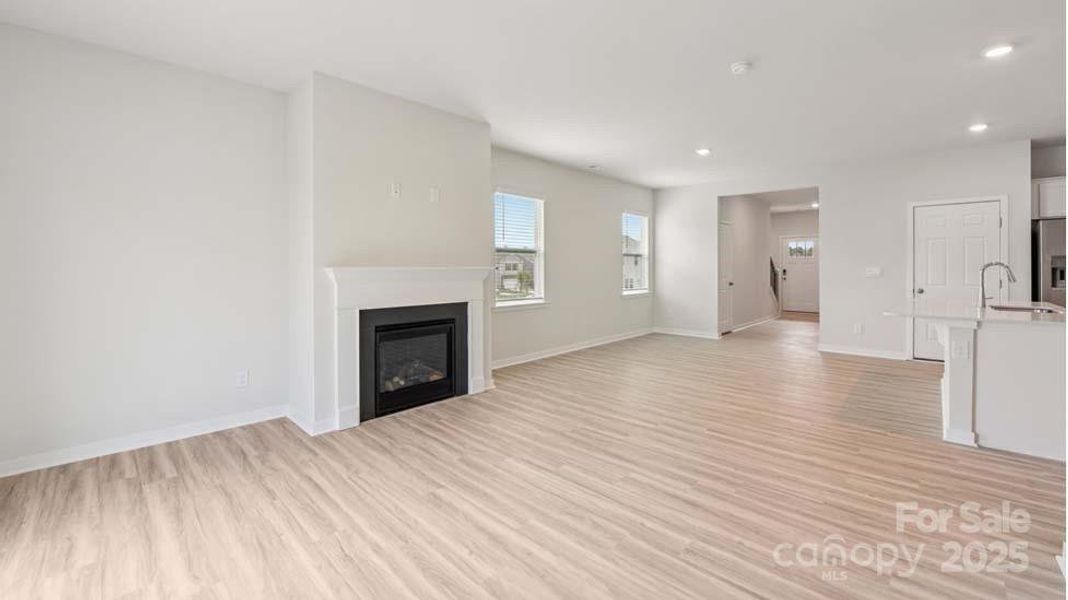 Spacious, unfurnished interior of a new home in Cardinal Creek, Charlotte (Image 12).