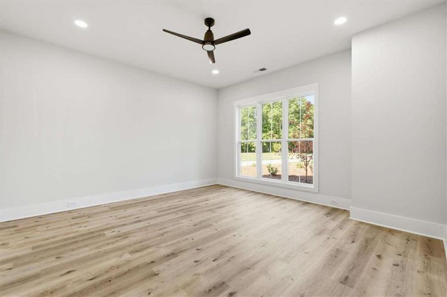 Spacious, unfurnished interior of a new home in , Carrollton (Image 30).
